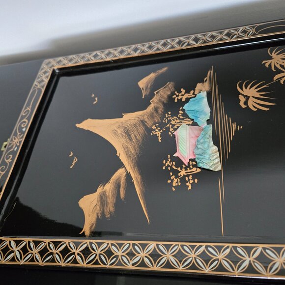 Vintage Asian Wall Art Panel Set – Lacquer & Mother of Pearl Geisha Decor - Picture 4 of 16